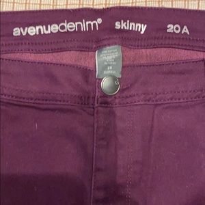 Avenue Denim Skinny, Size 20A
